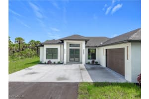 2707 36TH Avenue, Naples, FL 34117 - MLS#225063397