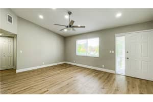 707 Neapolitan Way, Naples, FL 34103 - MLS#225063399