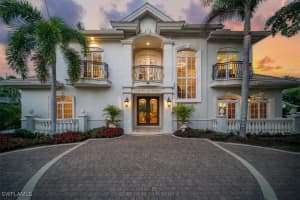 33 3rd St S, Naples