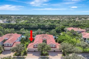 7842 Hawthorne Dr 1703, Naples