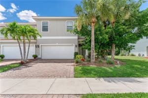 15320 Summit Place Cir 167, Naples