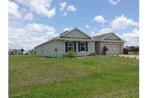 3307 1st Street, Cape Coral, FL 33993 - MLS#225063495