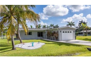 9948 Almetta Ave, Fort Myers