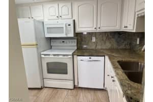 3704 Broadway 305, Fort Myers, FL 33901 - MLS#225063509