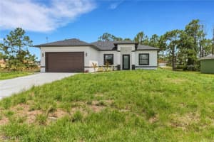2911 28th Street, Lehigh Acres, FL 33976 - MLS#225063522