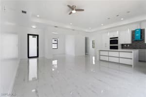 2911 28th Street, Lehigh Acres, FL 33976 - MLS#225063522