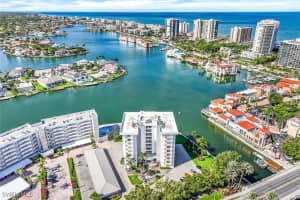 250 Park Shore Drive, Naples, FL 34103 - MLS#225063563