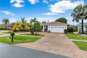 65 Tahiti Rd, Marco Island