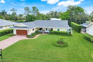 2319 Queens Way, Naples
