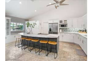 339 4th Avenue, Naples, FL 34102 - MLS#225063607