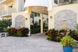 3000 Gulf Shore Blvd N 207, Naples