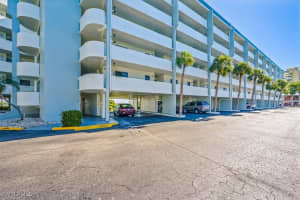 1085 Bald Eagle Drive, Marco Island, FL 34145 - MLS#225063619