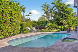 5215 SEASHELL Avenue, Naples, FL 34103 - MLS#225063659