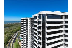 6825 Grenadier Boulevard, Naples, FL 34108 - MLS#225063660
