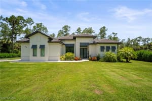 644 14th Ave Ne, Naples