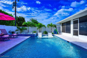 690 100th Avenue, Naples, FL 34108 - MLS#225063697