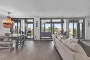 2400 Gulf Shore Boulevard, Naples, FL 34103 - MLS#225063742