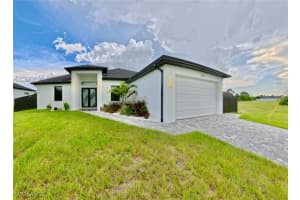2126 26th Street, Cape Coral, FL 33909 - MLS#225063748