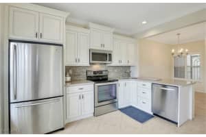 268 EMERALD BAY Circle, Naples, FL 34108 - MLS#225063764