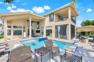 2927 Cinnamon Bay Cir, Naples