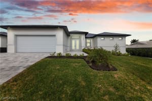 229 3rd St, Bonita Springs