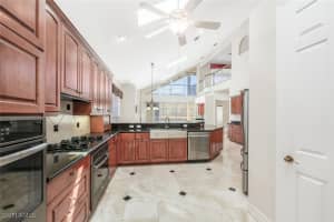 5072 Kensington High Street, Naples, FL 34105 - MLS#225063806