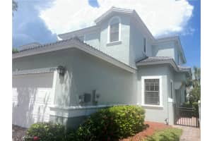 14764 Pinnacle Pl 65 Naples, FL 34119 - Off Market