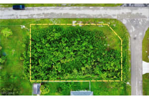 3200 14th Street, Lehigh Acres, FL 33971 - MLS#225063870