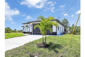 2811 Cerito Avenue, Lehigh Acres, FL 33971 - MLS#225063872