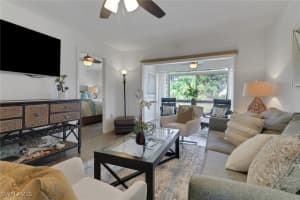 1021 3rd Street, Naples, FL 34102 - MLS#225063884