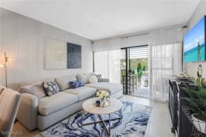 807 River Point Drive, Naples, FL 34102 - MLS#225063904