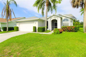 10201 Regent Circle, Naples, FL 34109 - MLS#225063925
