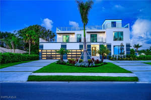 3800 Crayton Rd, Naples