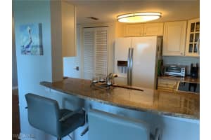 7406 Lake Breeze Drive, Fort Myers, FL 33907 - MLS#225063953