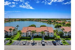 7712 Jewel Ln 204, Naples