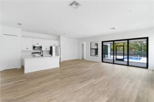 833 91st Avenue, Naples, FL 34108 - MLS#225063971