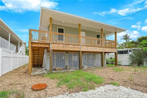 627 Palm Ave, Goodland