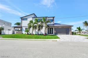 596 97th Avenue, Naples, FL 34108 - MLS#225063981