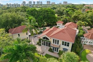 7004 Verde Way, Naples