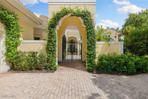 7004 Verde Way, Naples, FL 34108 - MLS#225063989