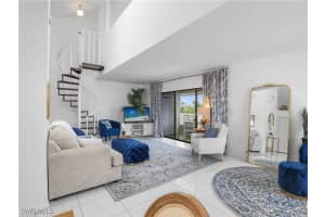 621 Sw 3rd Ct 102, Cape Coral