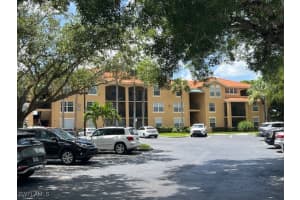 8635 River Homes Ln 2-107, Bonita Springs