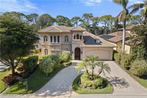 245 Charleston Ct, Naples