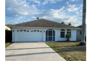 761 93rd Ave N, Naples