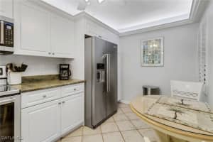 1085 forest lakes Drive, Naples, FL 34105 - MLS#225064081