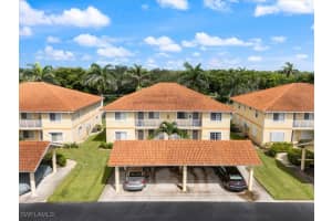 1715 Reuven Cir 2103, Naples