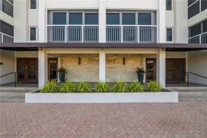 2600 Gulf Shore Boulevard, Naples, FL 34103 - MLS#225064115
