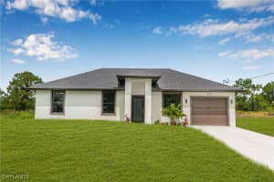 460 Lampion Avenue, Lehigh Acres, FL 33974 - MLS#225064129