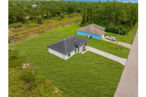 460 Lampion Avenue, Lehigh Acres, FL 33974 - MLS#225064129