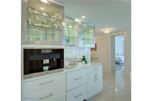 8111 Bay Colony Drive, Naples, FL 34108 - MLS#225064153